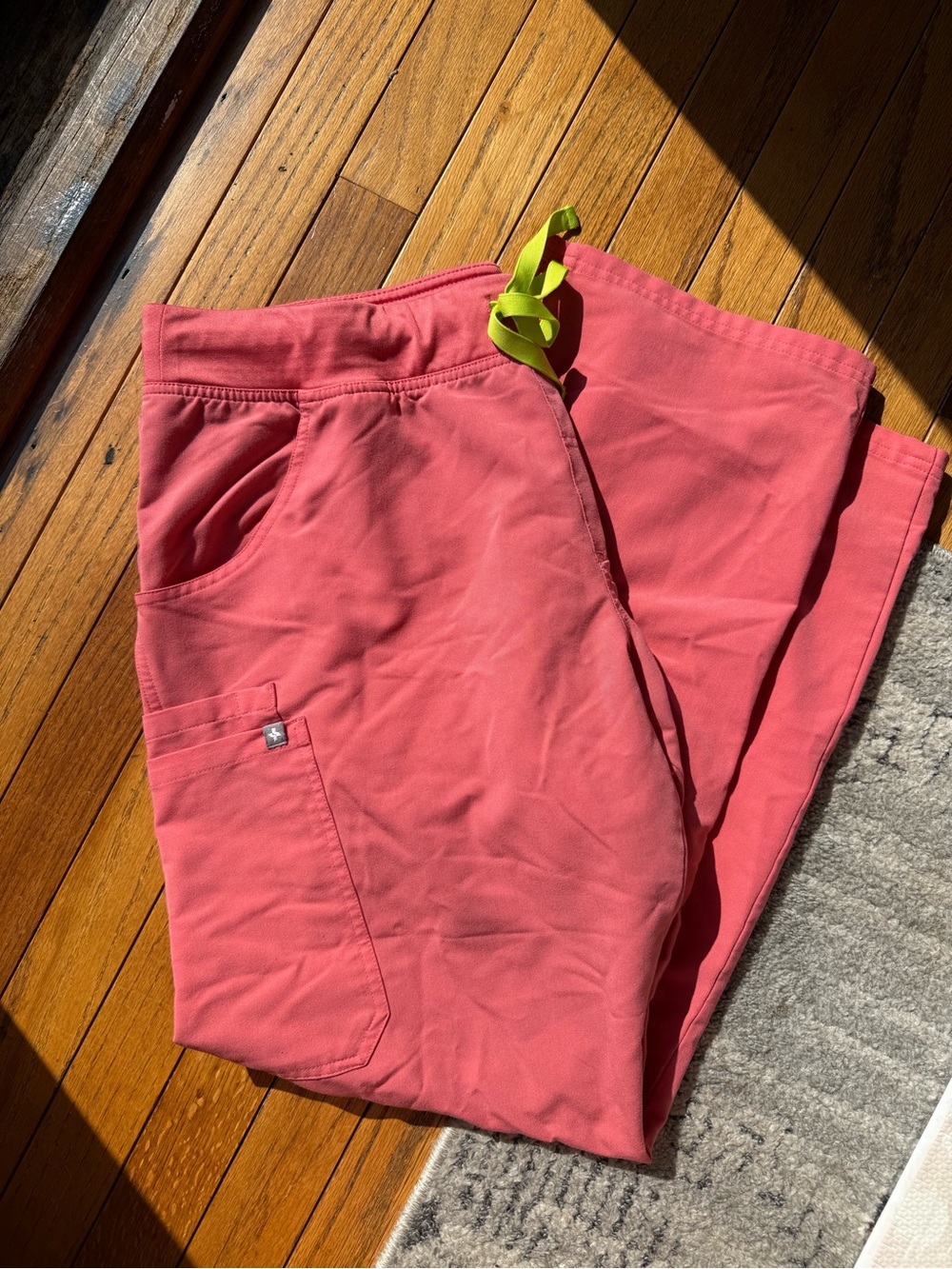 Women’s Figs Coral Sweatpants with Lime Drawstring